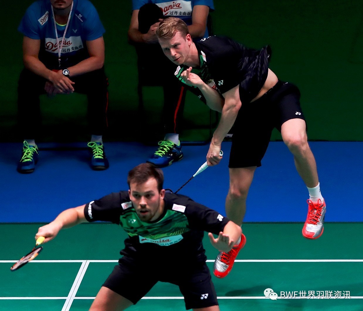 日本队轻取泰国队，郑思维状态火热