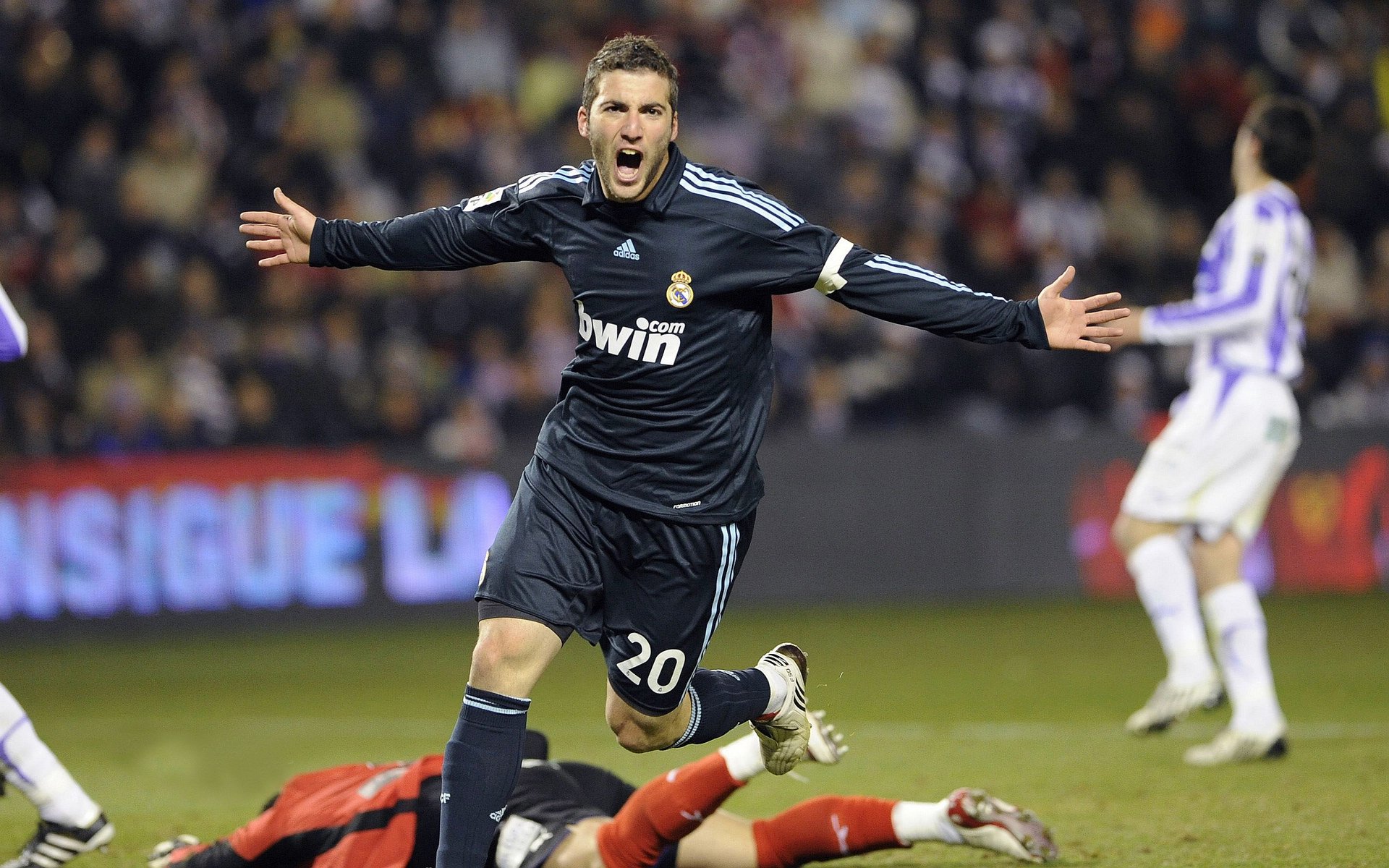 东方魔都的逆袭闪电战，当拉梅洛的致命三连击撕碎雷霆